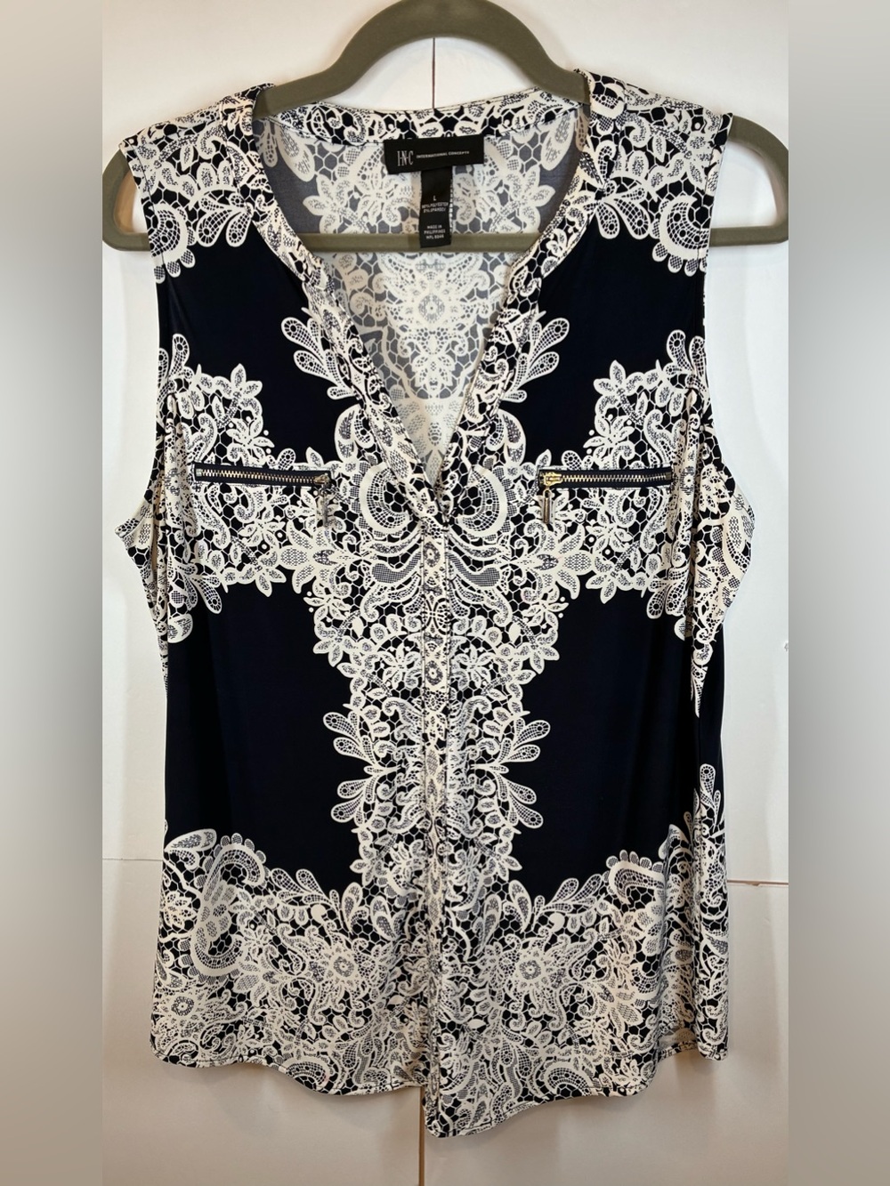 INC International Concepts Sleeveless Printed Zip Accent Blouse Top Size Large